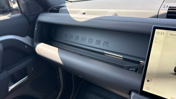 Land Rover Defender 3.0 D250 X-Dynamic SE 90 3dr Auto Diesel Estate - Image 69